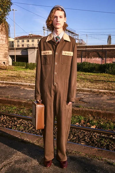 Look 42